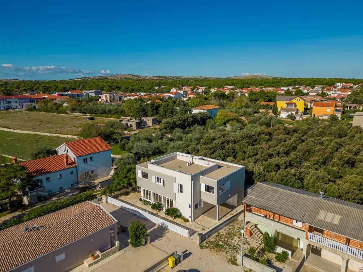 Apartmán Hibiskus App1 Vir Exteriér fotografie